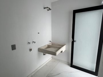 HERMOSA CASA EN VENTA COLLI URBANO TOTALMENTE NUEVA