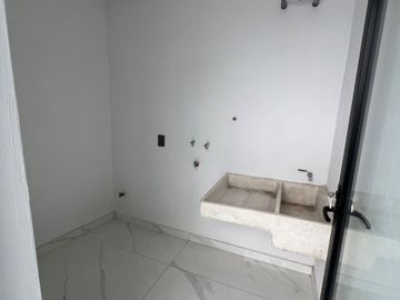 HERMOSA CASA EN VENTA COLLI URBANO TOTALMENTE NUEVA