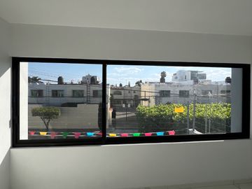 HERMOSA CASA EN VENTA COLLI URBANO TOTALMENTE NUEVA
