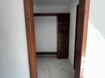 HERMOSA CASA EN VENTA COLLI URBANO TOTALMENTE NUEVA