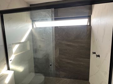HERMOSA CASA EN VENTA COLLI URBANO TOTALMENTE NUEVA