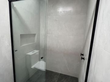 HERMOSA CASA EN VENTA COLLI URBANO TOTALMENTE NUEVA