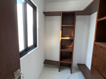 HERMOSA CASA EN VENTA COLLI URBANO TOTALMENTE NUEVA