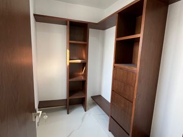HERMOSA CASA EN VENTA COLLI URBANO TOTALMENTE NUEVA