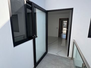 HERMOSA CASA EN VENTA COLLI URBANO TOTALMENTE NUEVA