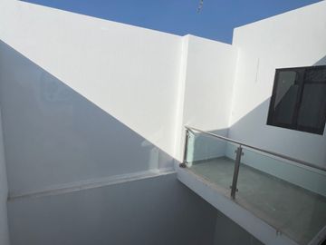 HERMOSA CASA EN VENTA COLLI URBANO TOTALMENTE NUEVA