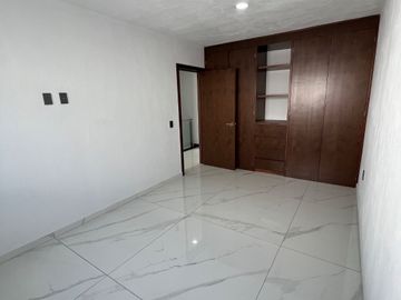 HERMOSA CASA EN VENTA COLLI URBANO TOTALMENTE NUEVA