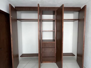 HERMOSA CASA EN VENTA COLLI URBANO TOTALMENTE NUEVA