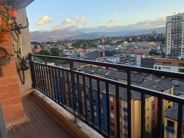 Se vende Apartamento en Torres de Castilla 3 de 76 mt2