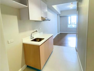 Studio unit in Katipunan, Quezon City