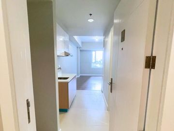 Studio unit in Katipunan, Quezon City