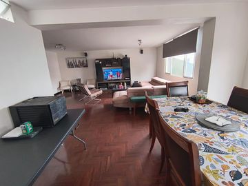 VENTA DE AMPLIO DEPARTAMENTO EN LA PERLA CALLAO...