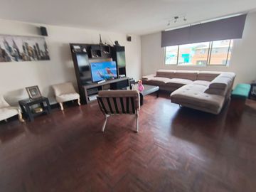 VENTA DE AMPLIO DEPARTAMENTO EN LA PERLA CALLAO...
