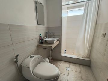 VENTA DE AMPLIO DEPARTAMENTO EN LA PERLA CALLAO...