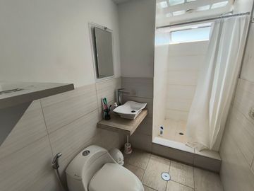 VENTA DE AMPLIO DEPARTAMENTO EN LA PERLA CALLAO...