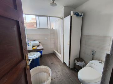 VENTA DE AMPLIO DEPARTAMENTO EN LA PERLA CALLAO...