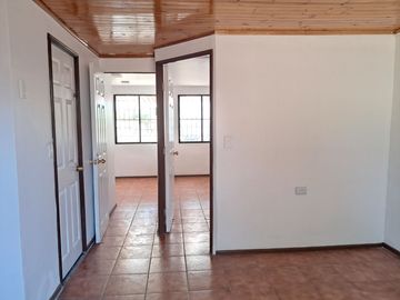 SE VENDE CASA - PORVENIR  - PEÑAFLOR