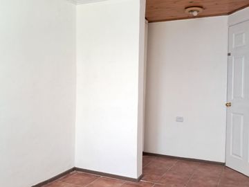 SE VENDE CASA - PORVENIR  - PEÑAFLOR