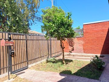 SE VENDE CASA - PORVENIR  - PEÑAFLOR