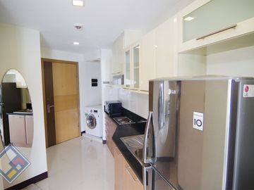 Fully Furnished Studio Unit for Sale at One Central