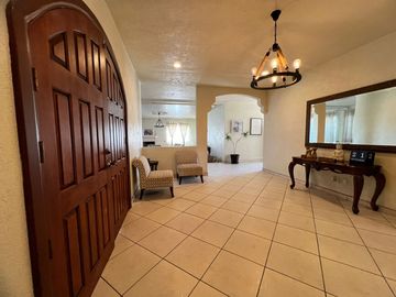 Beach Front Residence, 5Bdrm 7Bath Residencia Frente de Playa