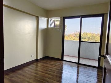 For Sale 2 Bedroom Condo with Parking Royal Palm Residences Acacia Estates Taguig City