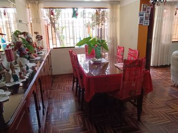 💥💫 VENDO CASA DE  3 PISOS EN LA URBANIZACIÓN LAS FLORES - SJL 💫💥