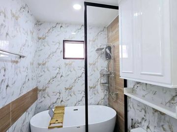 Modern Pool Villa 4 Bed, 4 Bath 91 sqw. @ Pong Ang Map Prachan