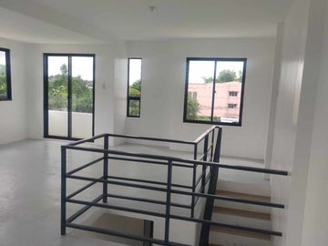 3 Storey Subdivision House for Sale in Talamban Cebu