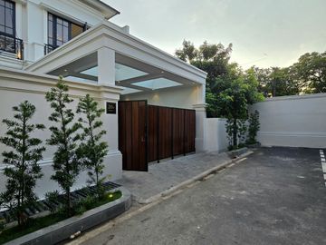 Rumah mewah design classic di cempaka putih jakarta pusat