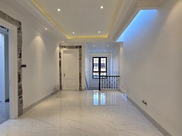 Rumah mewah design classic di cempaka putih jakarta pusat
