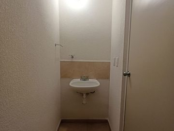 CASA EN VENTA UBICADA EN LOMA BONITA, TECAMAC. LISTA PARA ENTREGAR, PRECIO DE OPORTUNIDAD ¡CONOCE TU NUEVO HOGAR!