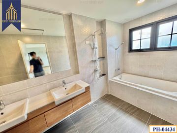 House for sale, Centro Bangna, Centro Bangna, addicted to Mega Bangna south