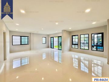 House for sale, Centro Bangna, Centro Bangna, addicted to Mega Bangna south