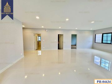 House for sale, Centro Bangna, Centro Bangna, addicted to Mega Bangna south