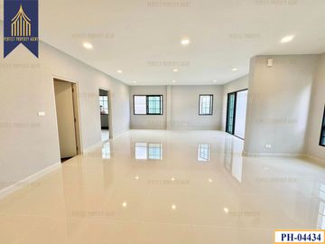 House for sale, Centro Bangna, Centro Bangna, addicted to Mega Bangna south