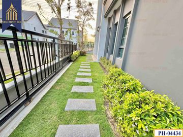 House for sale, Centro Bangna, Centro Bangna, addicted to Mega Bangna south