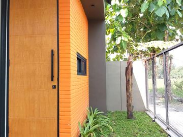Rumah Baru View Persawahan dekat Jalan Kaliurang