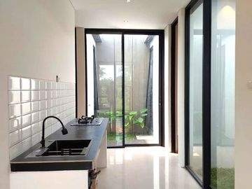 Rumah Baru View Persawahan dekat Jalan Kaliurang