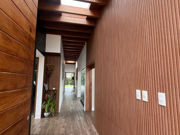 😍En venta hermosa y acogedora casa con amplias habitaciones y acabados de lujo😍