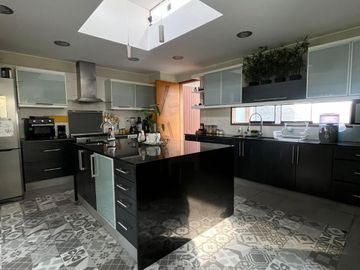 😍En venta hermosa y acogedora casa con amplias habitaciones y acabados de lujo😍