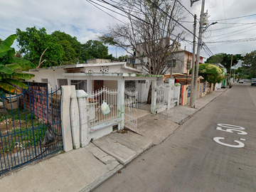 CASA EN CALLE 50, COL. TILA, CIUDAD DEL CARMEN, CAMPECHE, ¡NO CREDITOS!