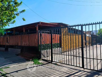 Se VENDE Acogedora Casa Esquina en La Florida