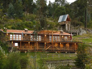 🏞️ Oportunidad Única en Jacarín, Cañar 🏞️