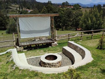 🏞️ Oportunidad Única en Jacarín, Cañar 🏞️