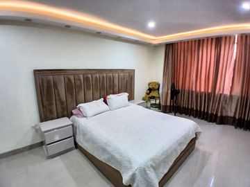 👨‍👩‍👧‍👦 VENDO MODERNA Y ELEGANTE CASA DE 3 PISOS + AZOTEA EN SAN LUIS