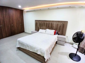 👨‍👩‍👧‍👦 VENDO MODERNA Y ELEGANTE CASA DE 3 PISOS + AZOTEA EN SAN LUIS