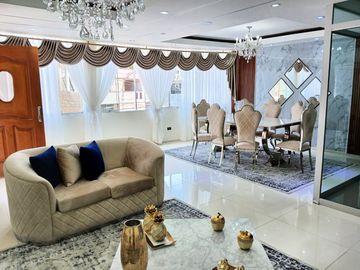 👨‍👩‍👧‍👦 VENDO MODERNA Y ELEGANTE CASA DE 3 PISOS + AZOTEA EN SAN LUIS