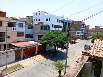 👨‍👩‍👧‍👦 VENDO MODERNA Y ELEGANTE CASA DE 3 PISOS + AZOTEA EN SAN LUIS