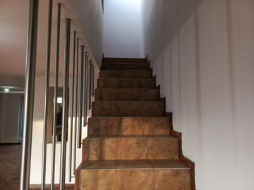 CASA EN VENTA EN IZAMBA. AMBATO